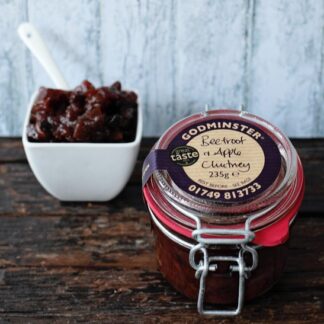 Godminster Beetroot and Apple Chutney (195g)
