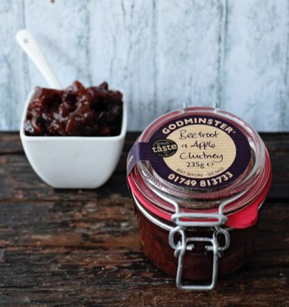 Godminster Beetroot and Apple Chutney (195g)