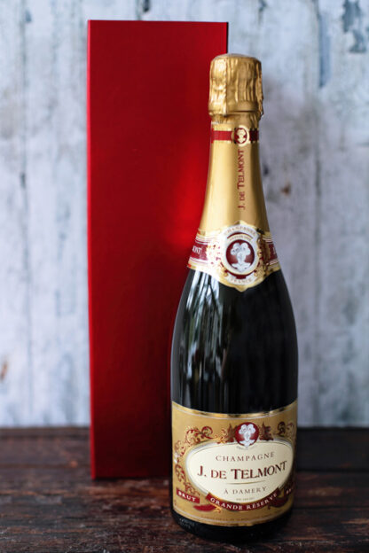 1 Bottle Presentation Pack of Branded Champagne
