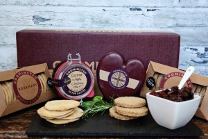 Godminster Cheddar Heart (400g) - Image 3