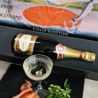 Smoked Salmon (680gm) & Branded Champagne